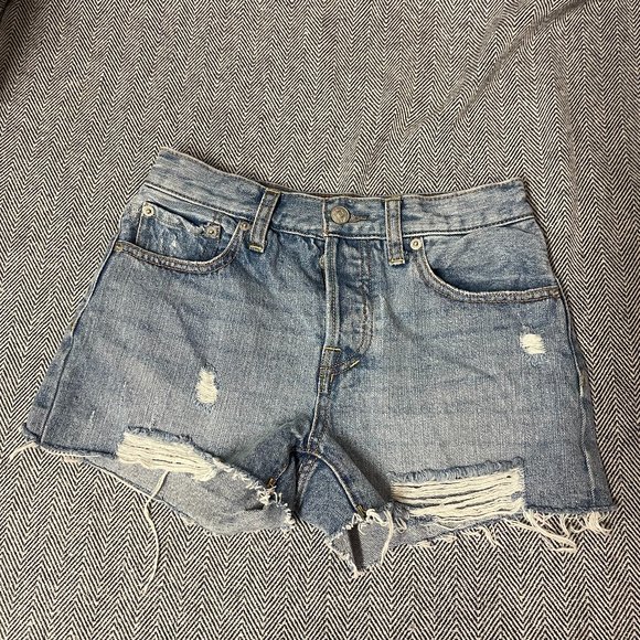 FREE PEOPLE - Sofia Distressed Shorts - Picture 1 of 7